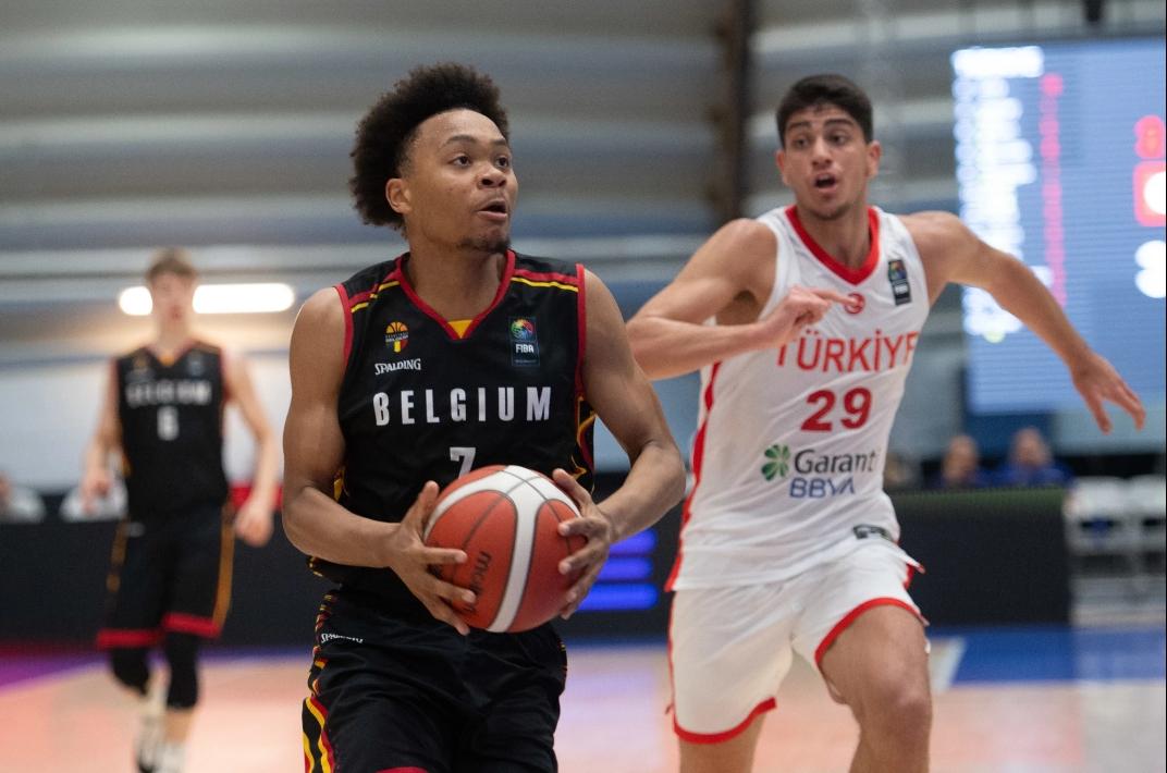 EuroBasket U18 H : des Belges très clutch résistent (77-73) à la Turquie au bout du suspens.