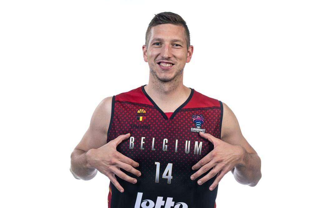 Maxime De Zeeuw, notre nouveau consultant, préface la saison pour BeBasket Belgium