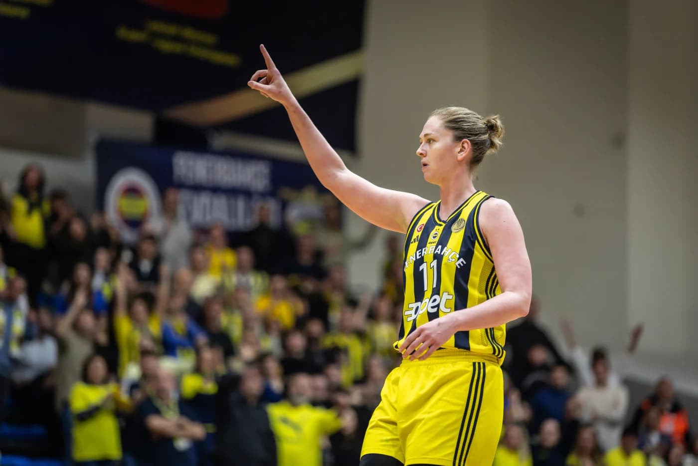 Les Belges à l’étranger: Vrenz Bleijenbergh porte encore Merkezefendi, Emma Meeseman frôle le triple-double