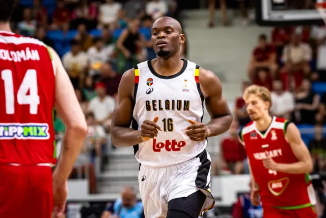 « Représenter la Belgique, je ne l’aurais jamais imaginé » : Kevin Tumba revient sur douze ans de carrière internationale